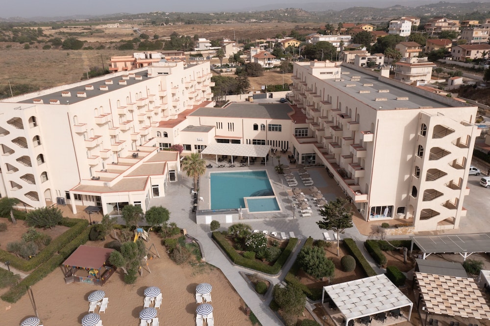 Hotel Club Eloro — Swimming pool in Noto, Sicily