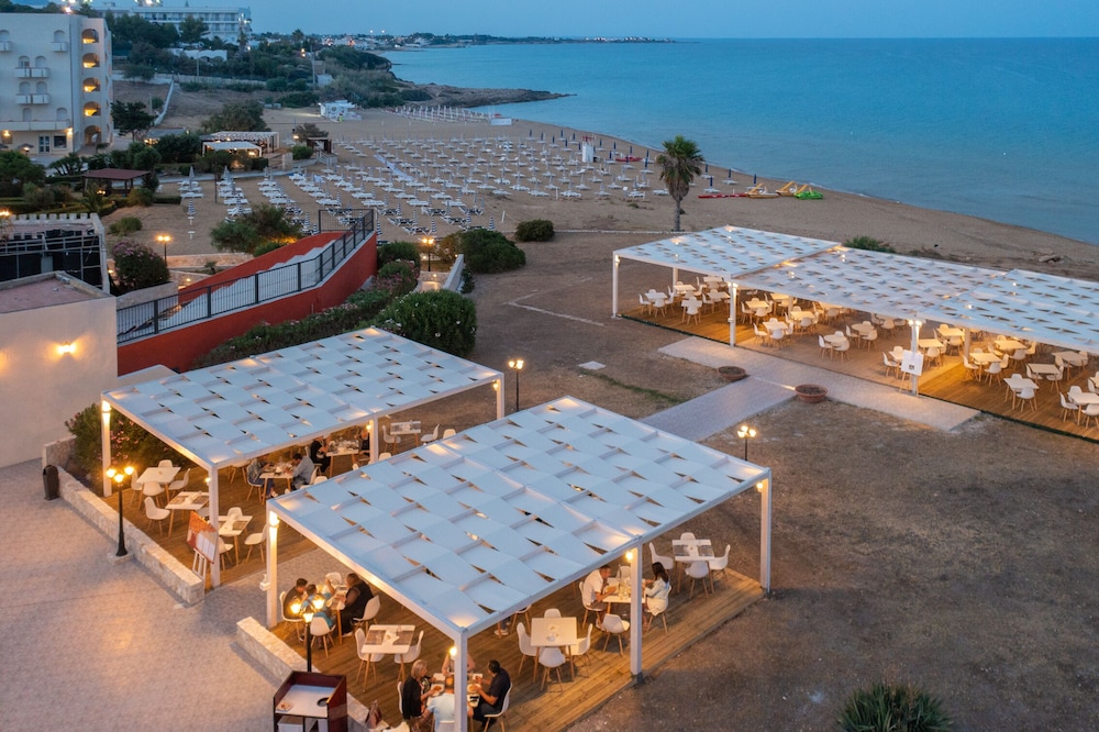 Hotel Club Eloro — Restaurant & bars in Noto, Sicily