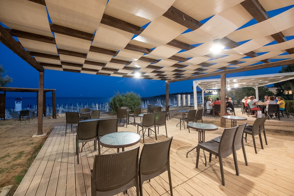 Hotel Club Eloro — Restaurant & bars in Noto, Sicily