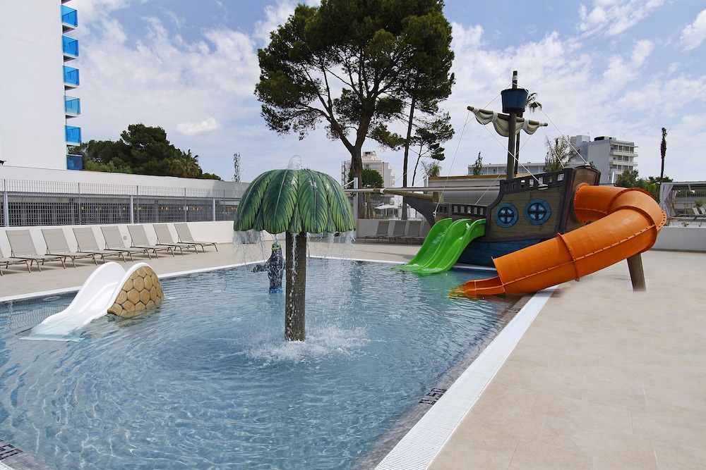 BG Hotel Tonga Tower — Attractions for children in Can Picafort, Balearic Islands