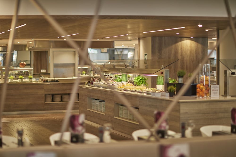 BG Hotel Tonga Tower — Restaurant & bars in Can Picafort, Balearic Islands
