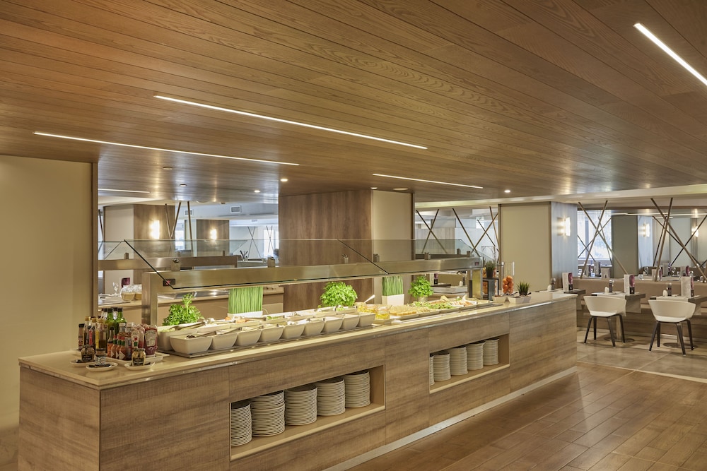 BG Hotel Tonga Tower — Restaurant & bars in Can Picafort, Balearic Islands