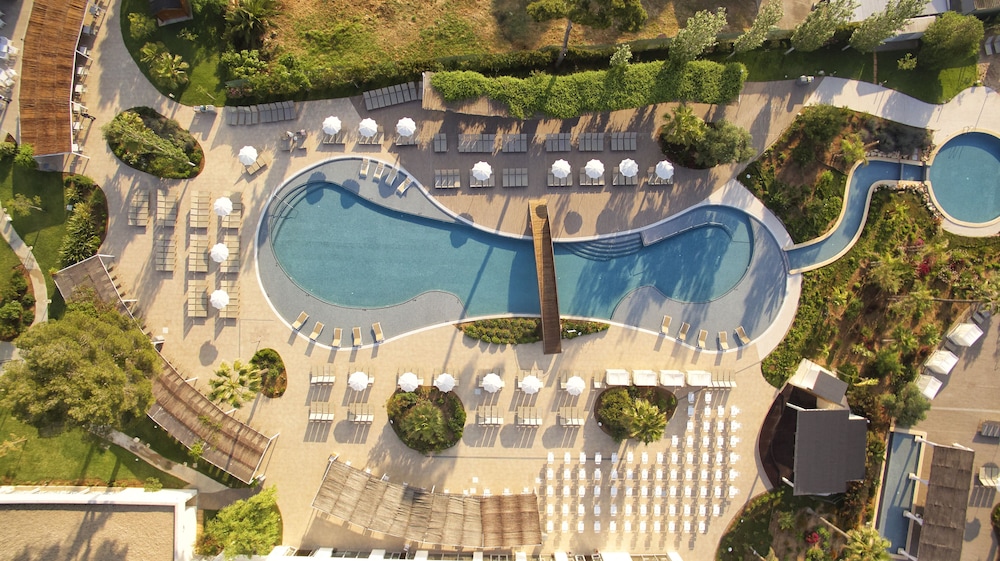BG Hotel Tonga Tower — Swimming pool in Can Picafort, Balearic Islands