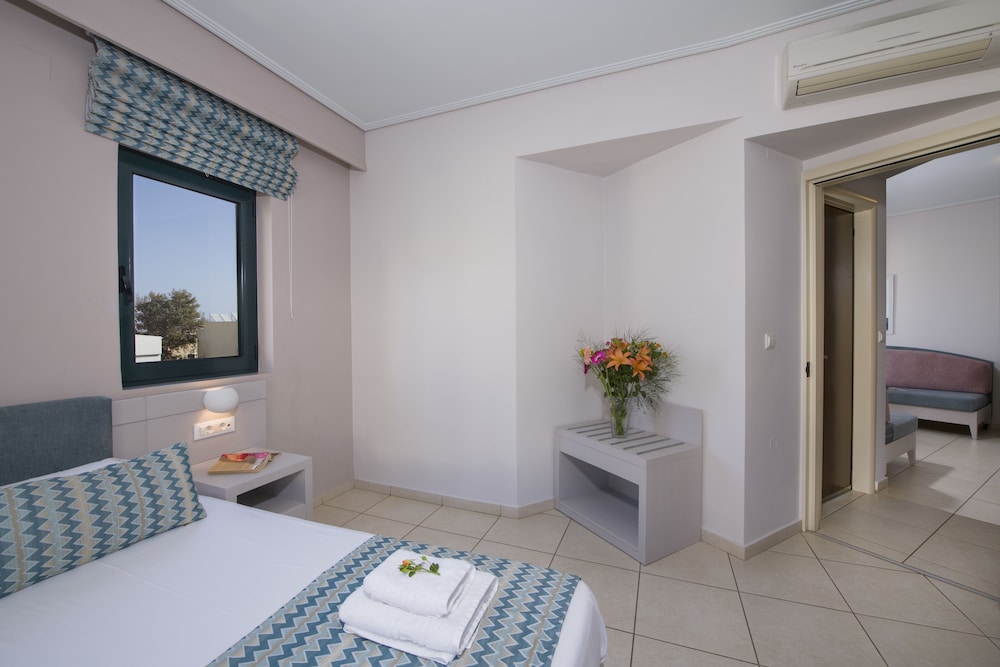 Creta Palm Hotel — Hotel rooms in Chania