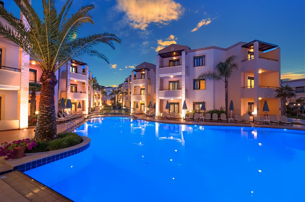 Creta Palm Hotel — Main photo in Chania