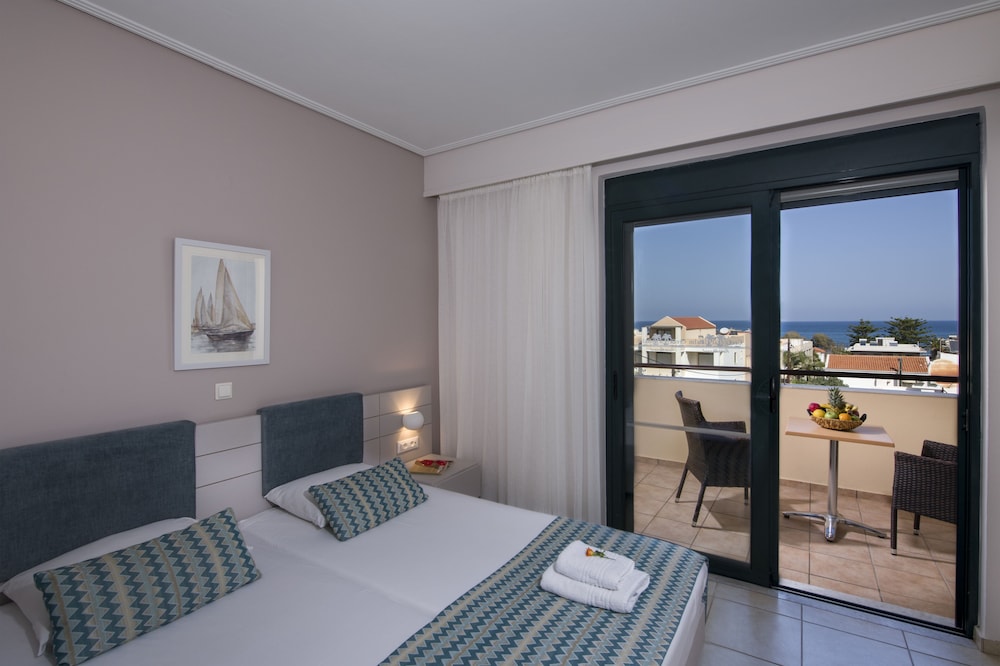 Creta Palm Hotel — Hotel rooms in Chania