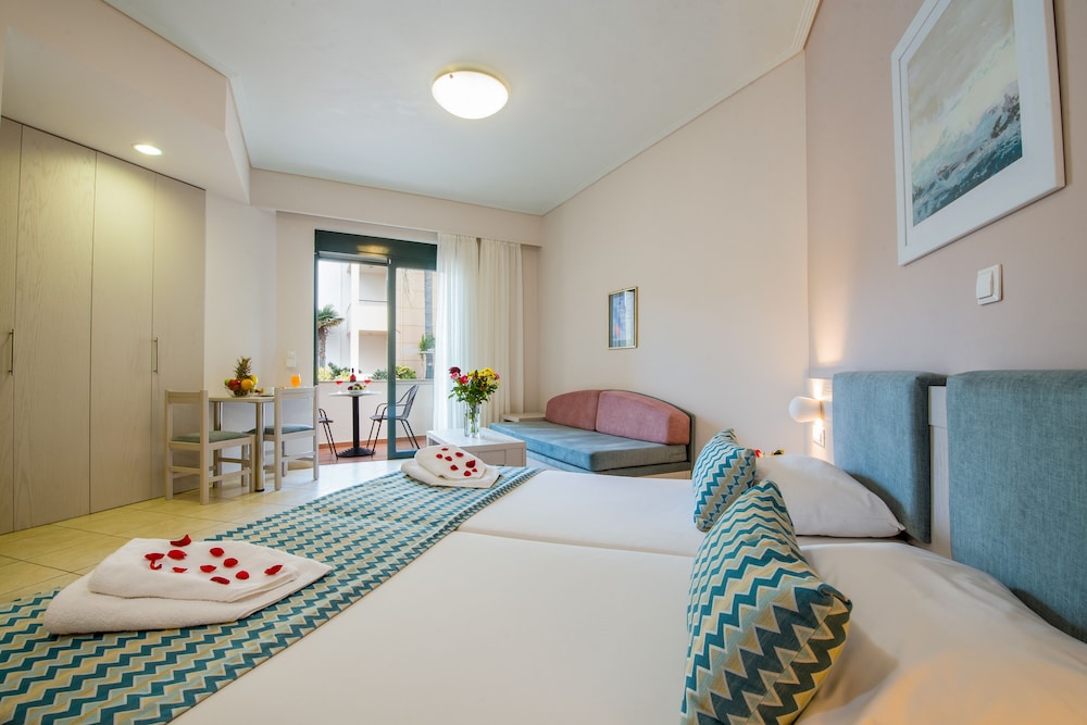 Creta Palm Hotel — Hotel rooms in Chania
