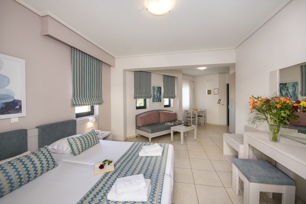 Creta Palm Hotel — Hotel rooms in Chania