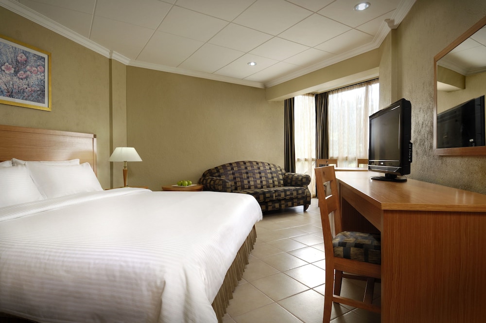 Berjaya Beau Vallon Bay Resort & Casino — Hotel rooms in Victoria