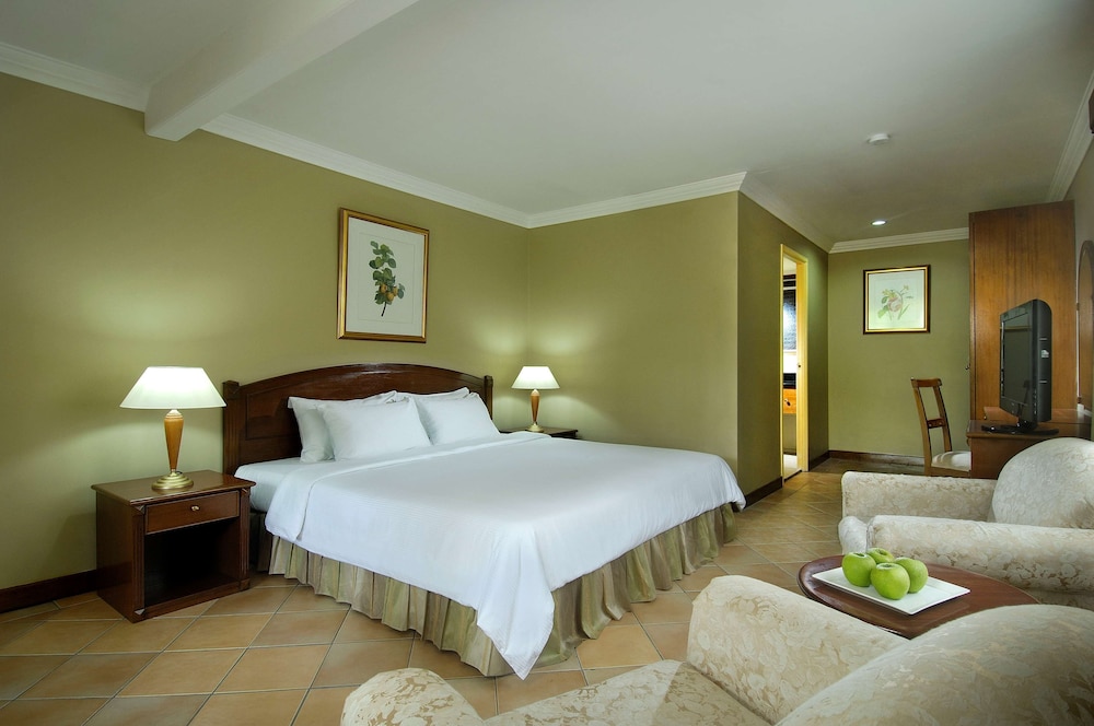 Berjaya Beau Vallon Bay Resort & Casino — Hotel rooms in Victoria