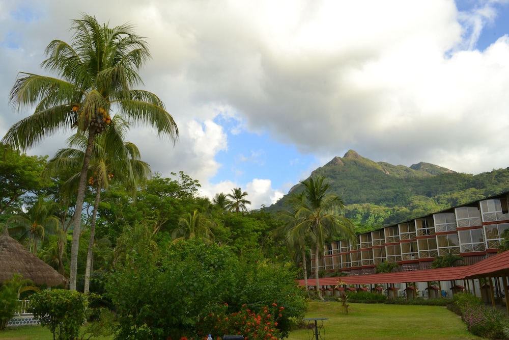 Berjaya Beau Vallon Bay Resort & Casino — Attractions in the area in Victoria