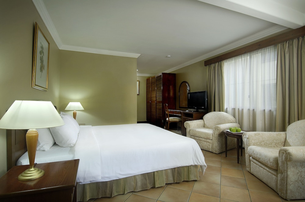 Berjaya Beau Vallon Bay Resort & Casino — Hotel rooms in Victoria