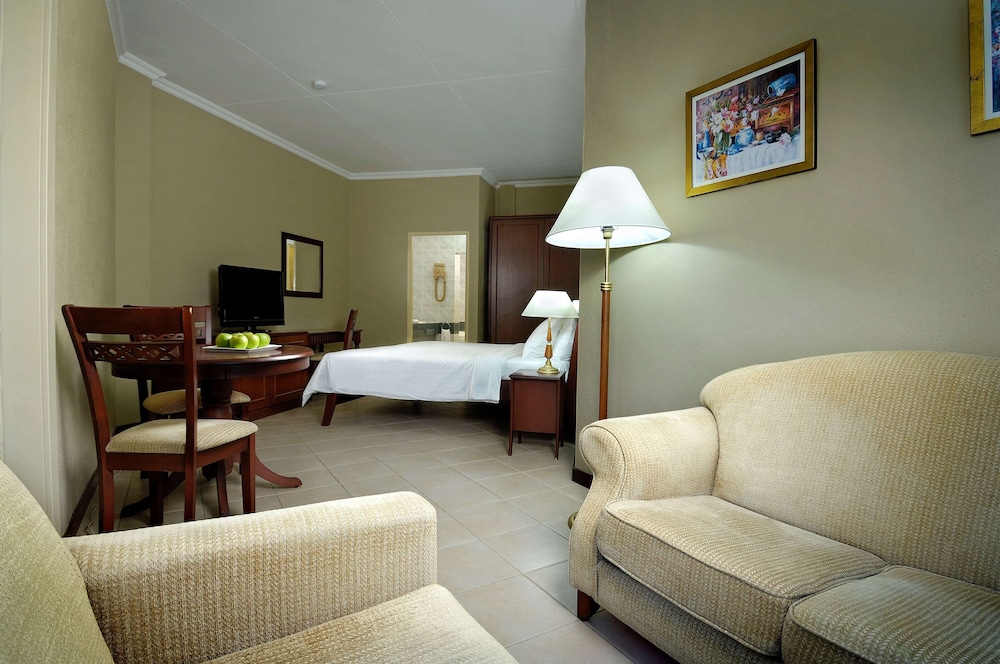 Berjaya Beau Vallon Bay Resort & Casino — Hotel rooms in Victoria