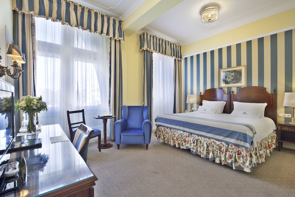 Avenida Palace — Hotel rooms in Lisbon, Lisboa