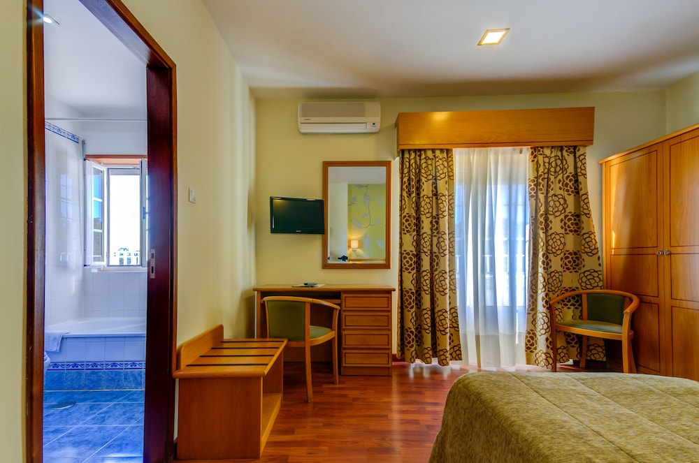 Hotel Avenida Park — Hotel rooms in Lisbon, Lisboa