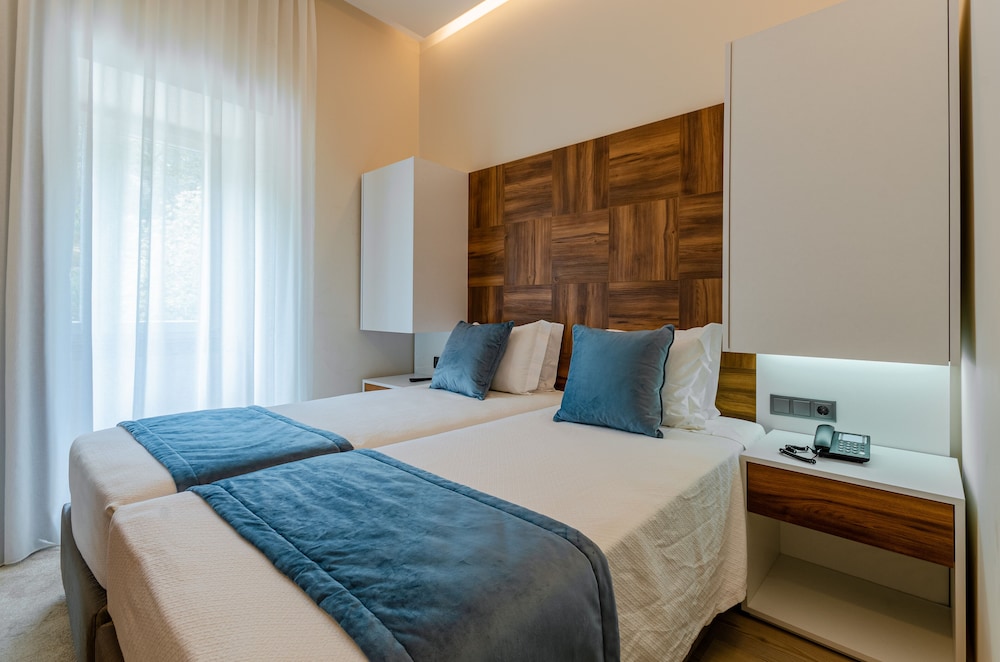 Hotel Avenida Park — Hotel rooms in Lisbon, Lisboa