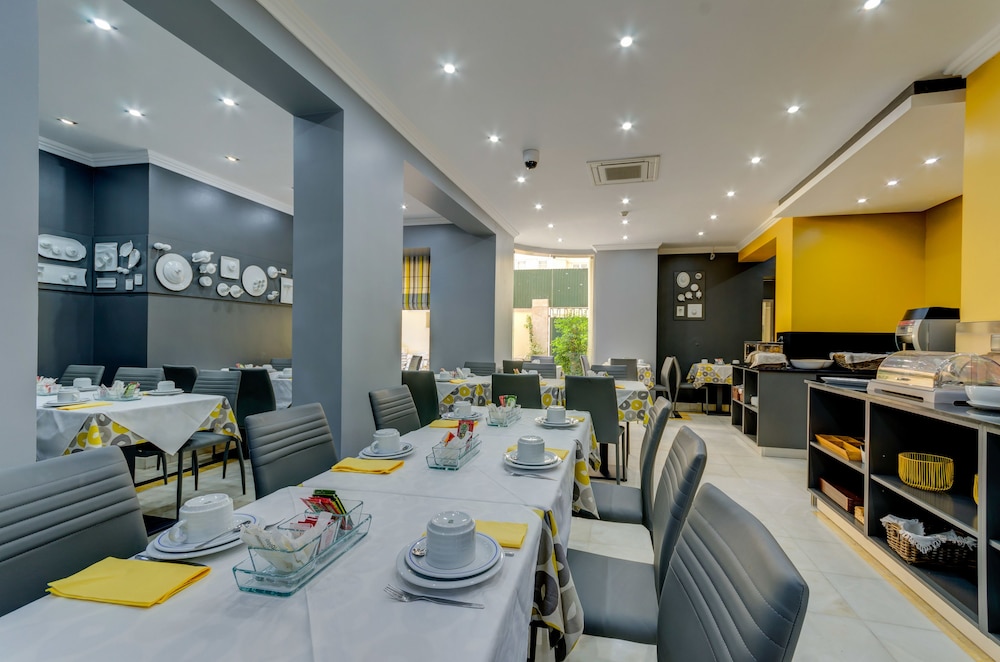Hotel Avenida Park — Restaurant & bars in Lisbon, Lisboa
