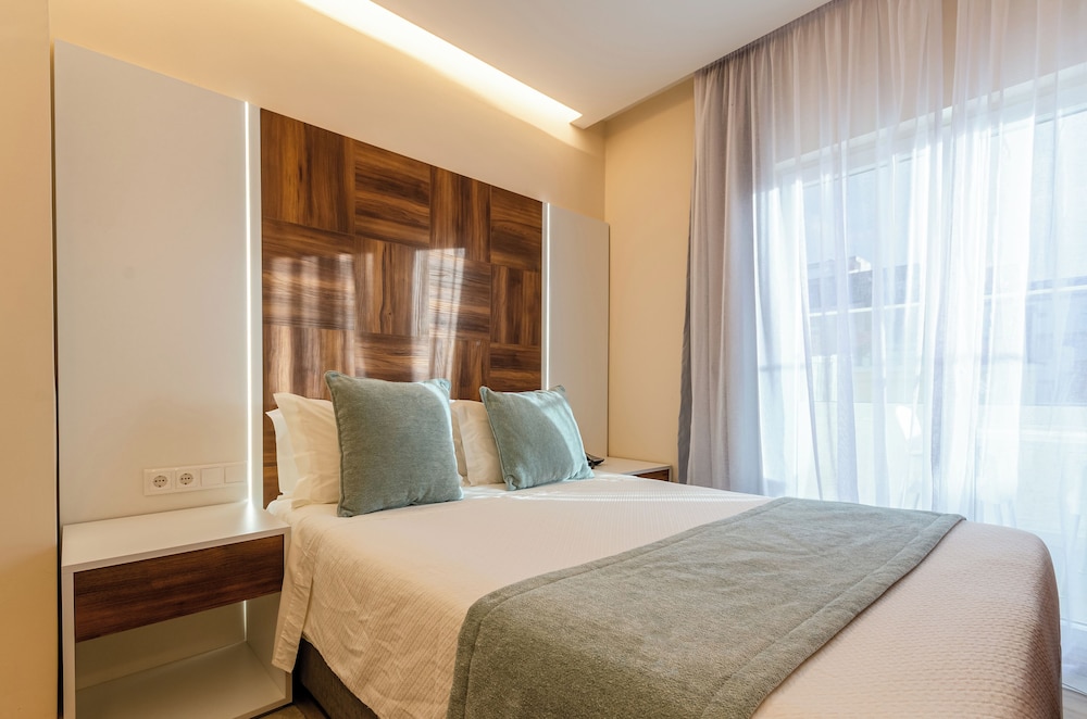 Hotel Avenida Park — Hotel rooms in Lisbon, Lisboa