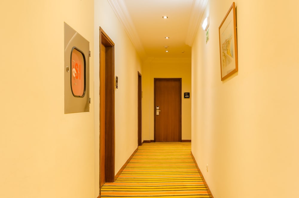 Hotel Avenida Park — Hotel building in Lisbon, Lisboa