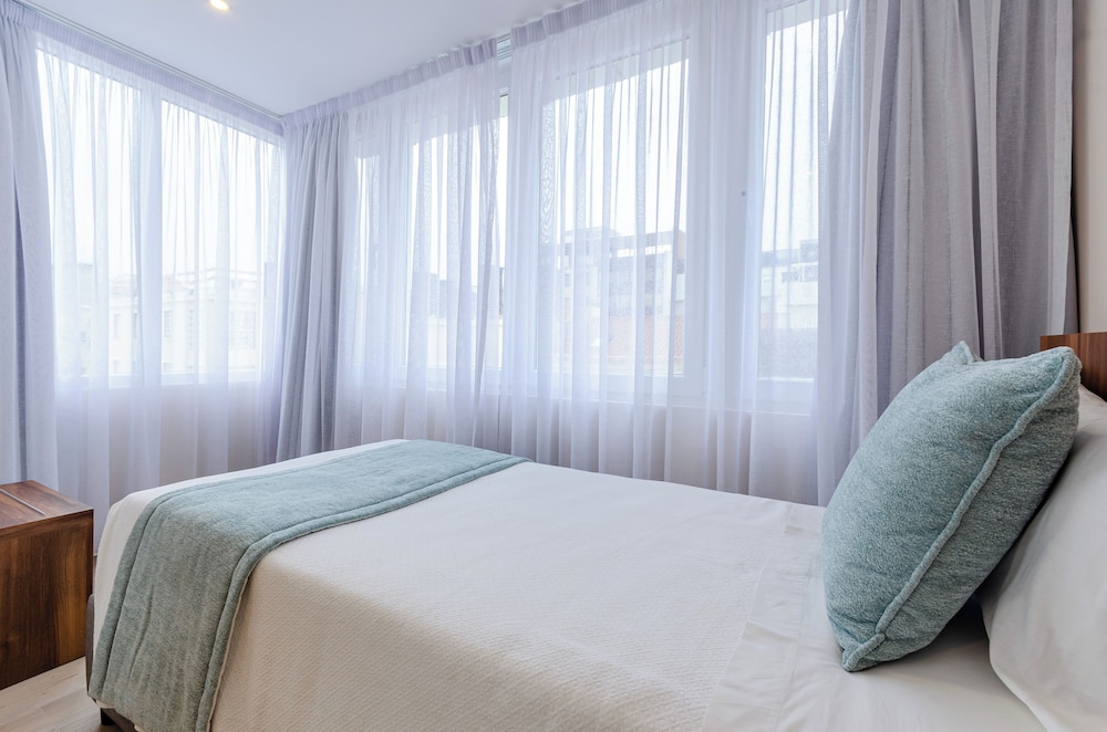 Hotel Avenida Park — Hotel rooms in Lisbon, Lisboa