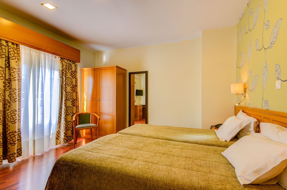 Hotel Avenida Park — Hotel rooms in Lisbon, Lisboa