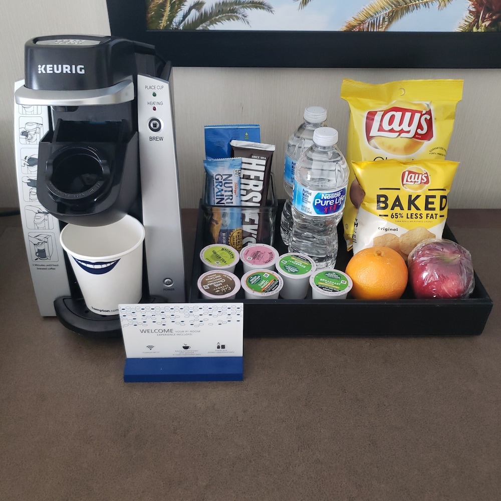 Hampton Inn & Suites Clearwater Beach — Hotel rooms in Clearwater, Florida