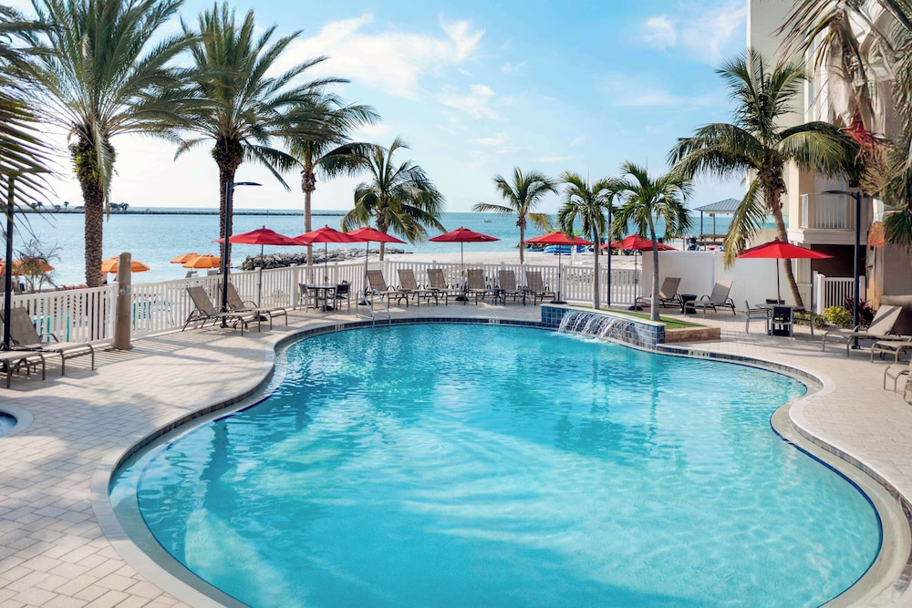 Hampton Inn & Suites Clearwater Beach — Main photo in Clearwater, Florida