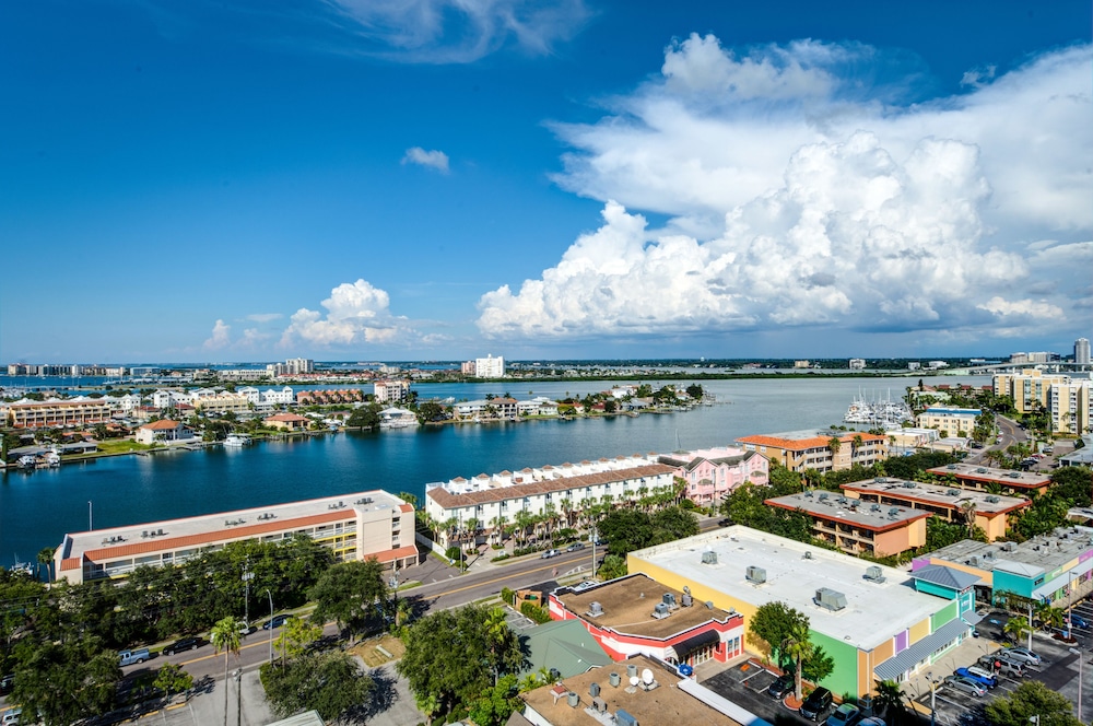 Hampton Inn & Suites Clearwater Beach — Attractions in the area in Clearwater, Florida