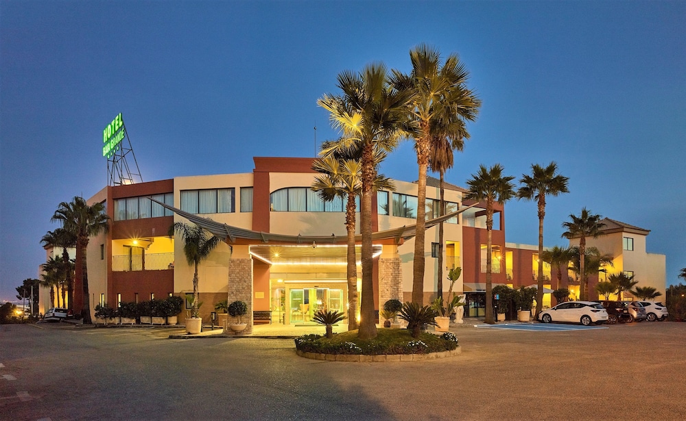 Hotel Baia Grande — Hotel building in Albufeira, Faro