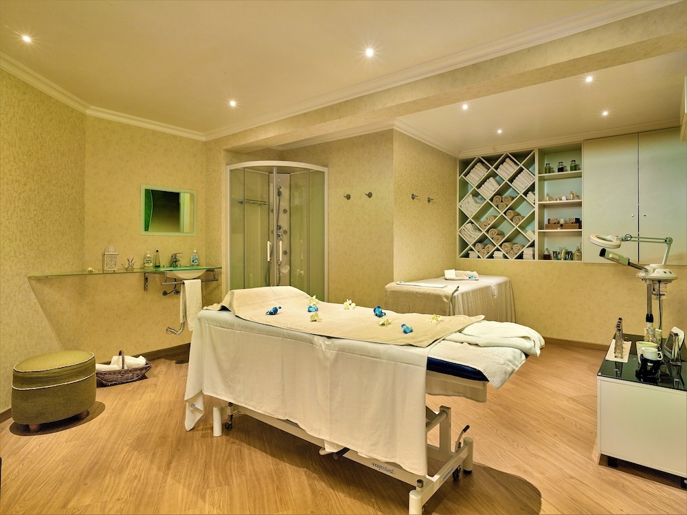 Hotel Baia Grande — Spa in Albufeira, Faro