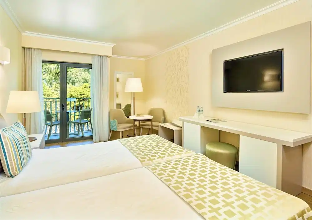Hotel Baia Grande — Hotel rooms in Albufeira, Faro