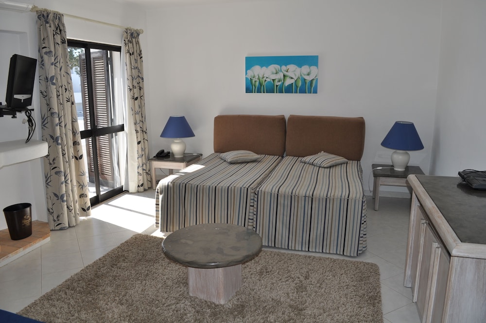 Balaia Golf Village Resort — Hotel rooms in Albufeira, Faro