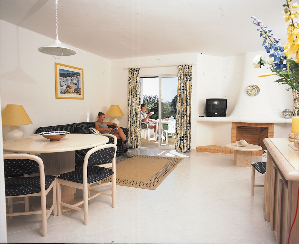 Balaia Golf Village Resort — Hotel rooms in Albufeira, Faro
