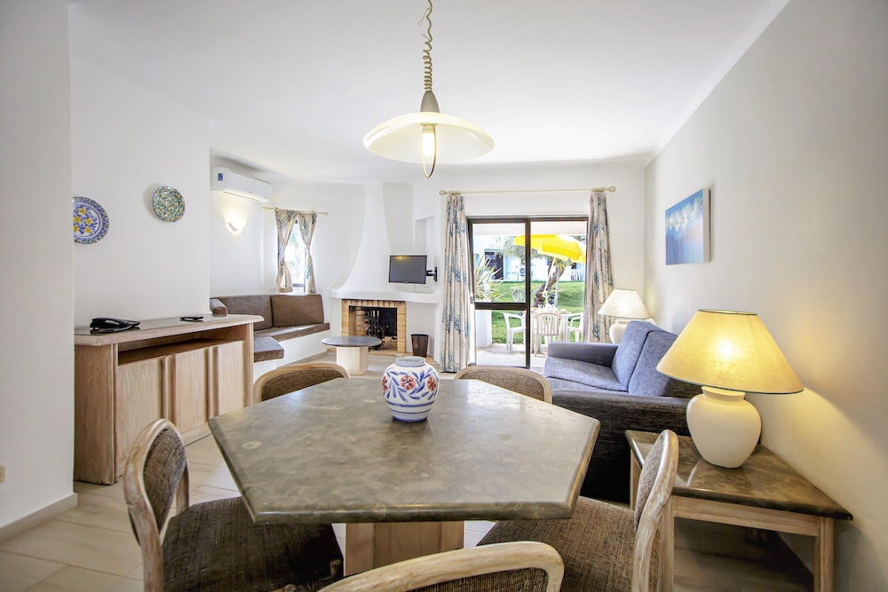 Balaia Golf Village Resort — Hotel rooms in Albufeira, Faro