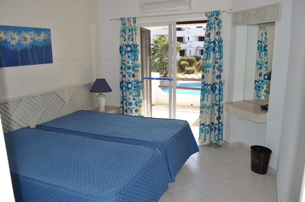 Balaia Golf Village Resort — Hotel rooms in Albufeira, Faro