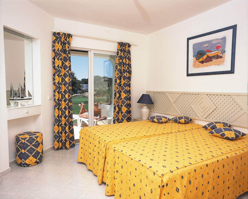 Balaia Golf Village Resort — Hotel rooms in Albufeira, Faro