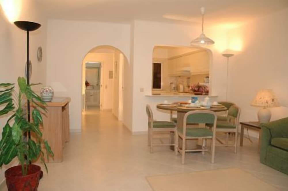 Balaia Golf Village Resort — Hotel rooms in Albufeira, Faro