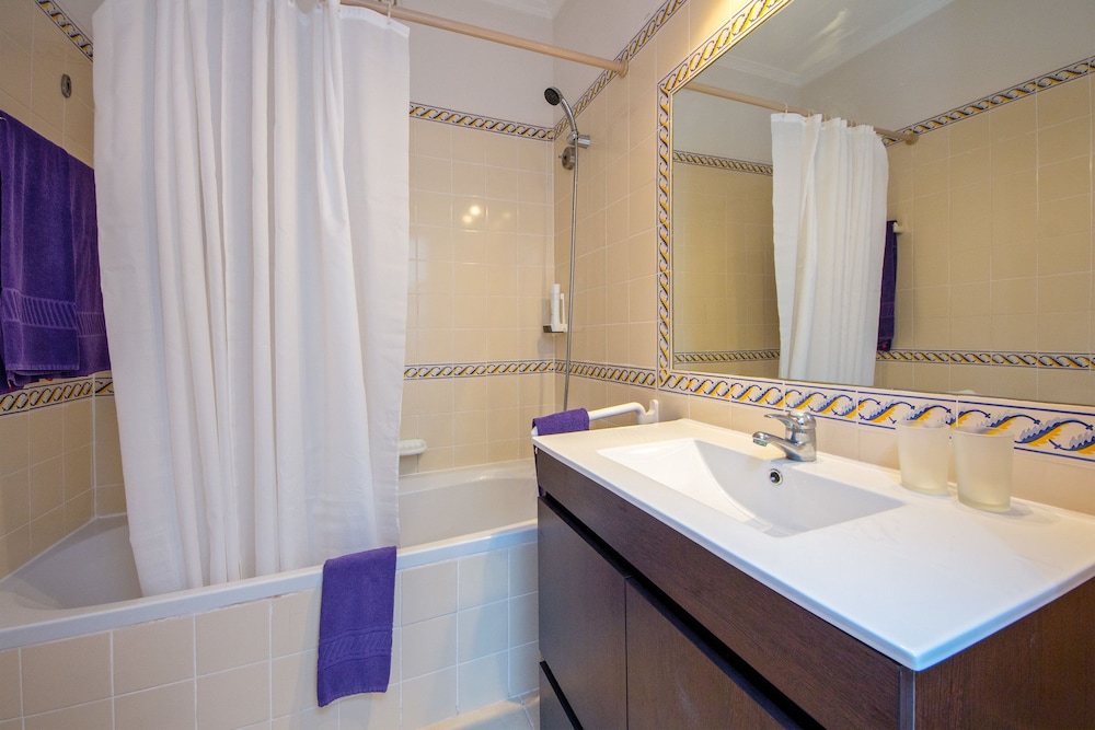 Hotel Balaia Mar — Hotel rooms in Albufeira, Faro