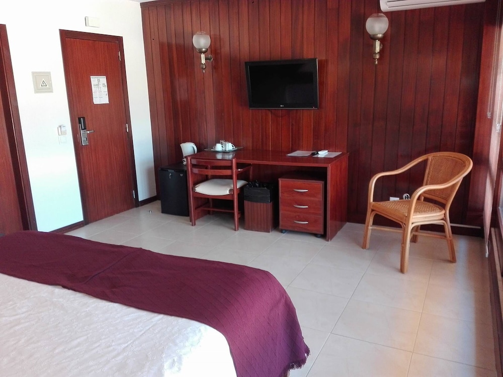 Hotel Balaia Mar — Hotel rooms in Albufeira, Faro