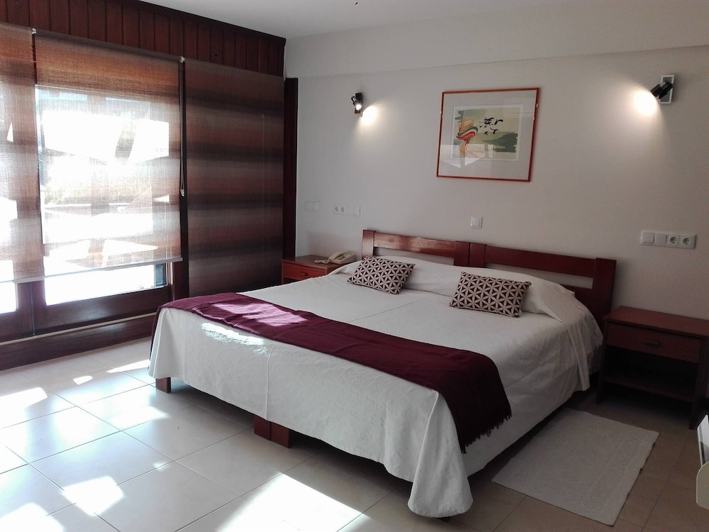 Hotel Balaia Mar — Hotel rooms in Albufeira, Faro