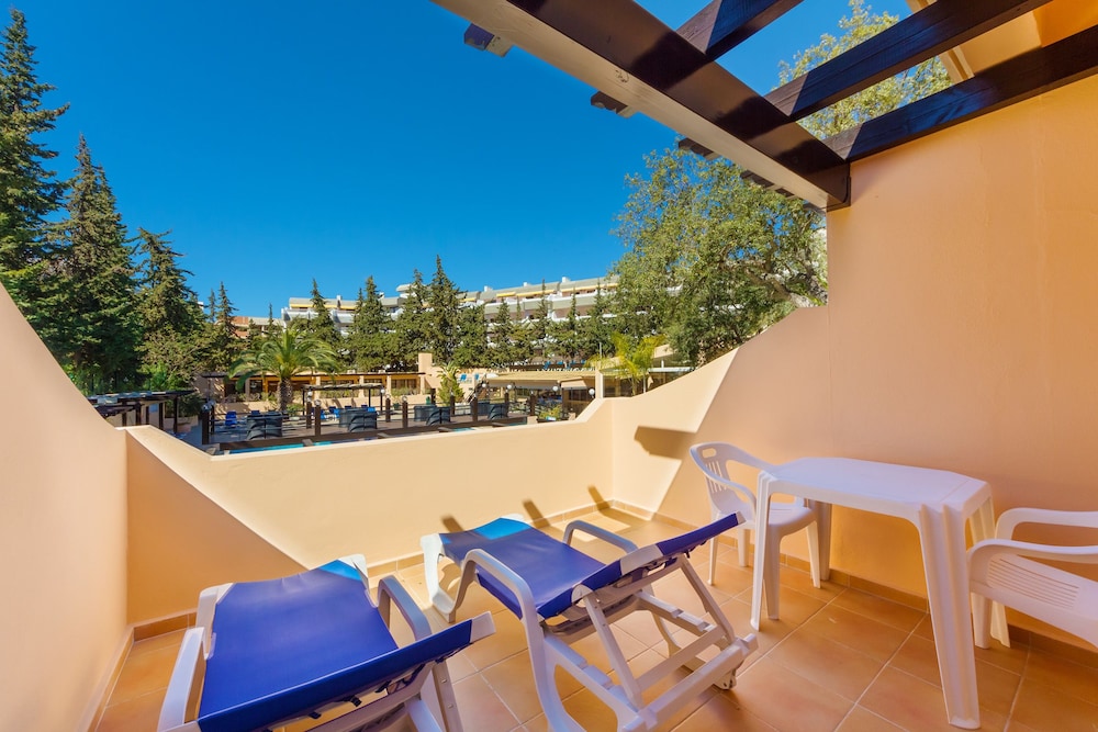 Hotel Balaia Mar — Beach in Albufeira, Faro