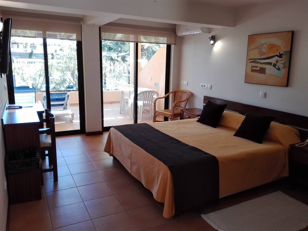 Hotel Balaia Mar — Hotel rooms in Albufeira, Faro