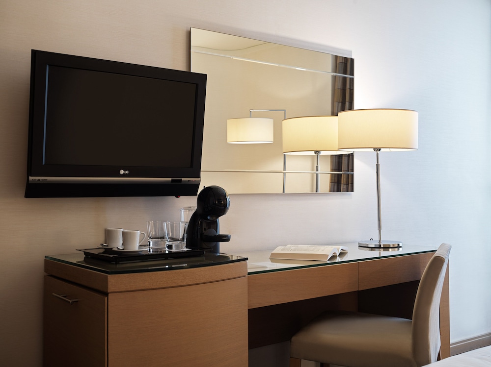 Galaxy Hotel Iraklio — Hotel rooms in Heraklion