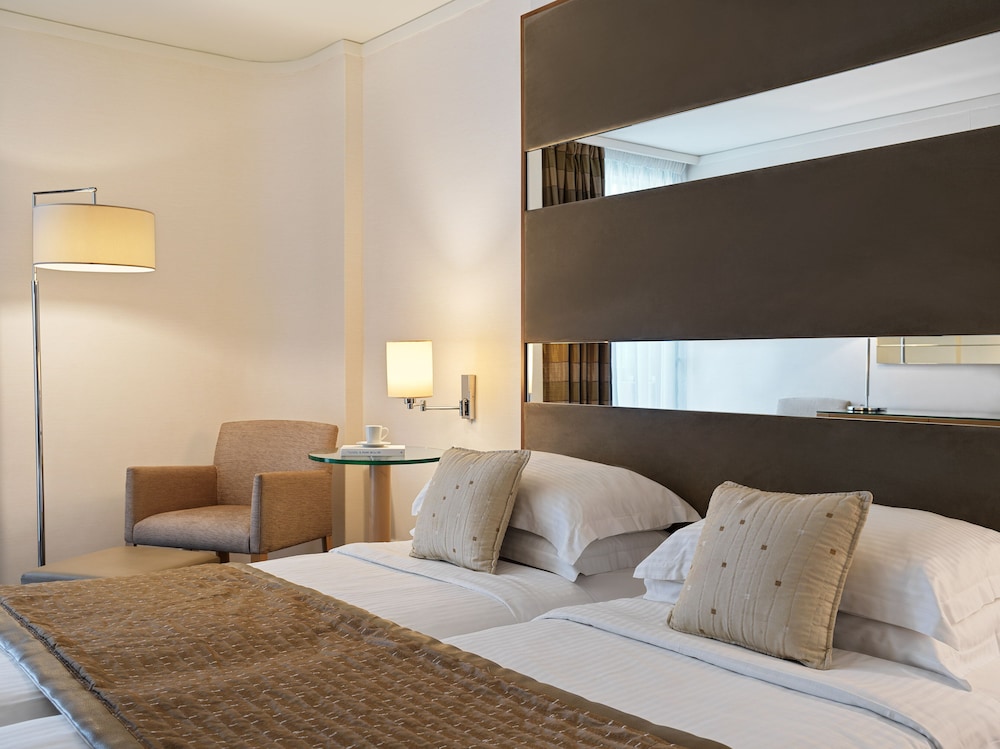 Galaxy Hotel Iraklio — Hotel rooms in Heraklion