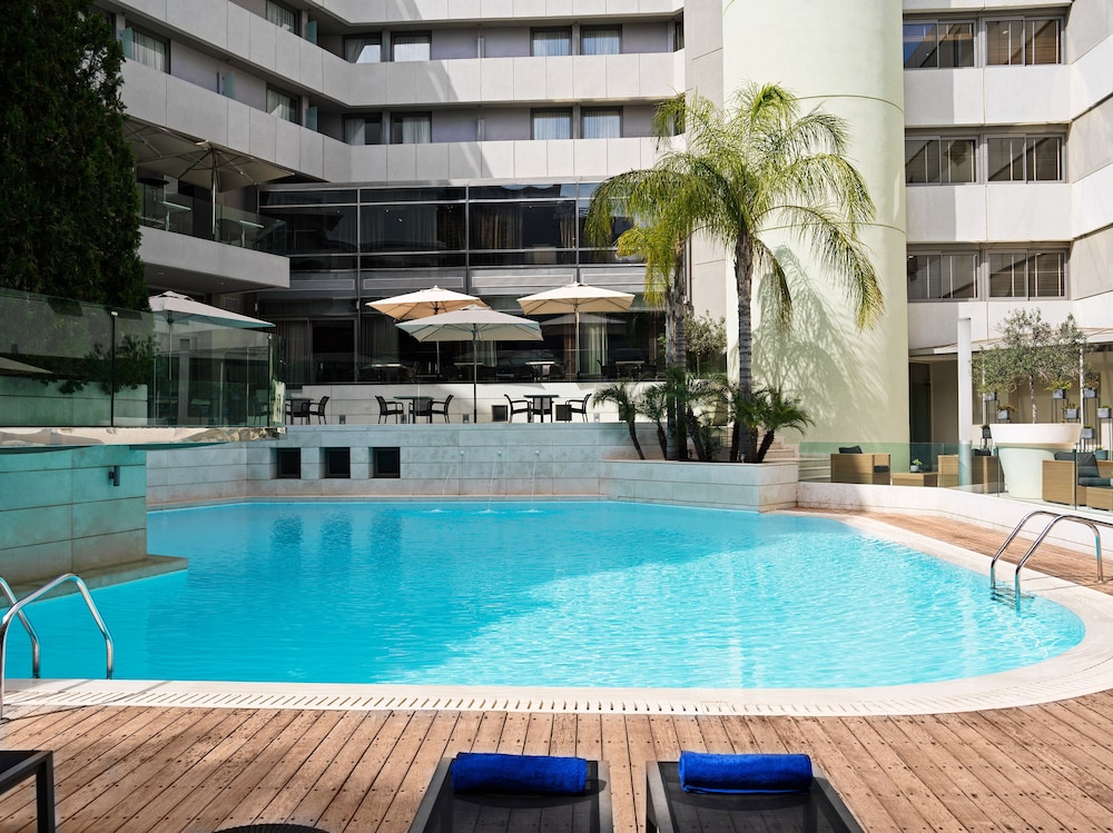 Galaxy Hotel Iraklio — Swimming pool in Heraklion