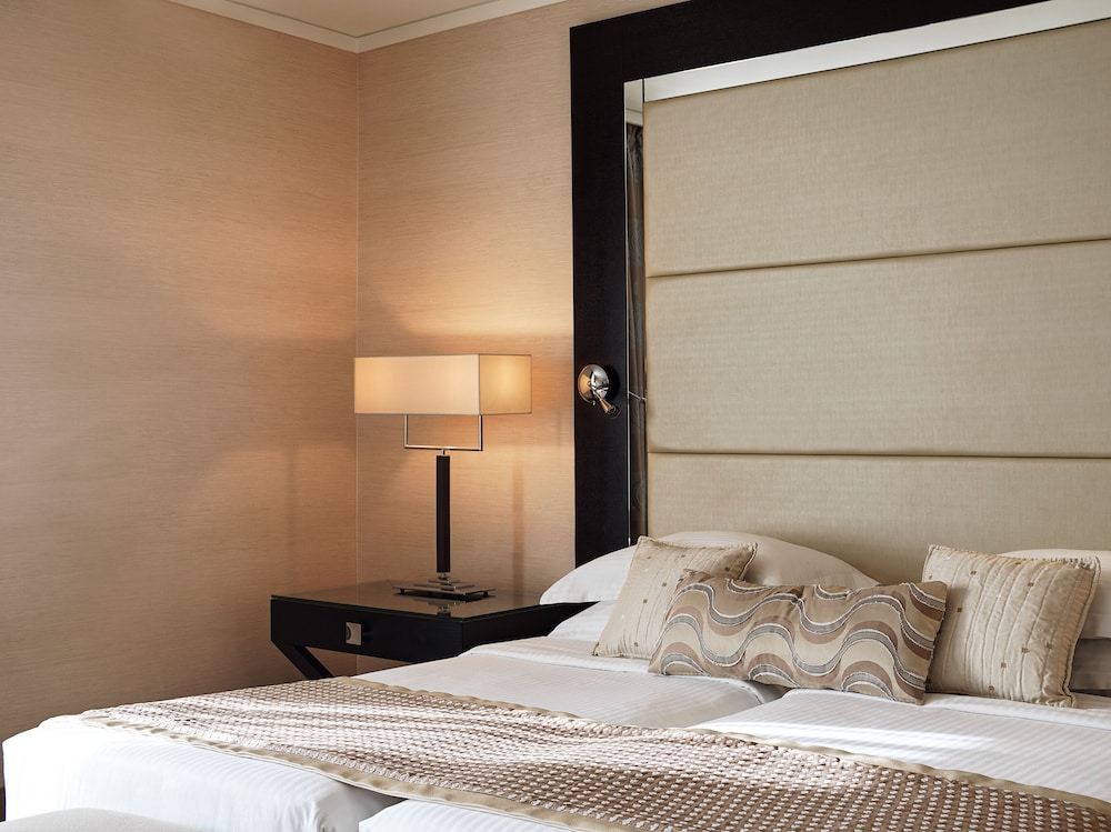 Galaxy Hotel Iraklio — Hotel rooms in Heraklion
