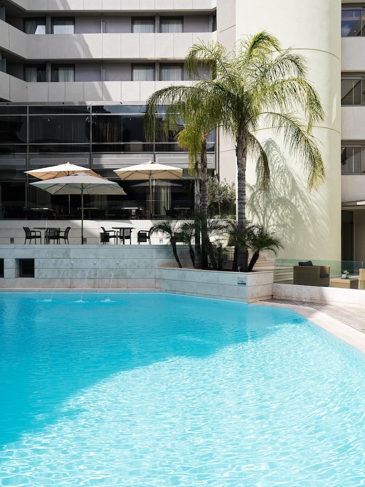 Galaxy Hotel Iraklio — Swimming pool in Heraklion