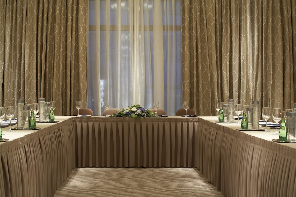 Galaxy Hotel Iraklio — Restaurant & bars in Heraklion