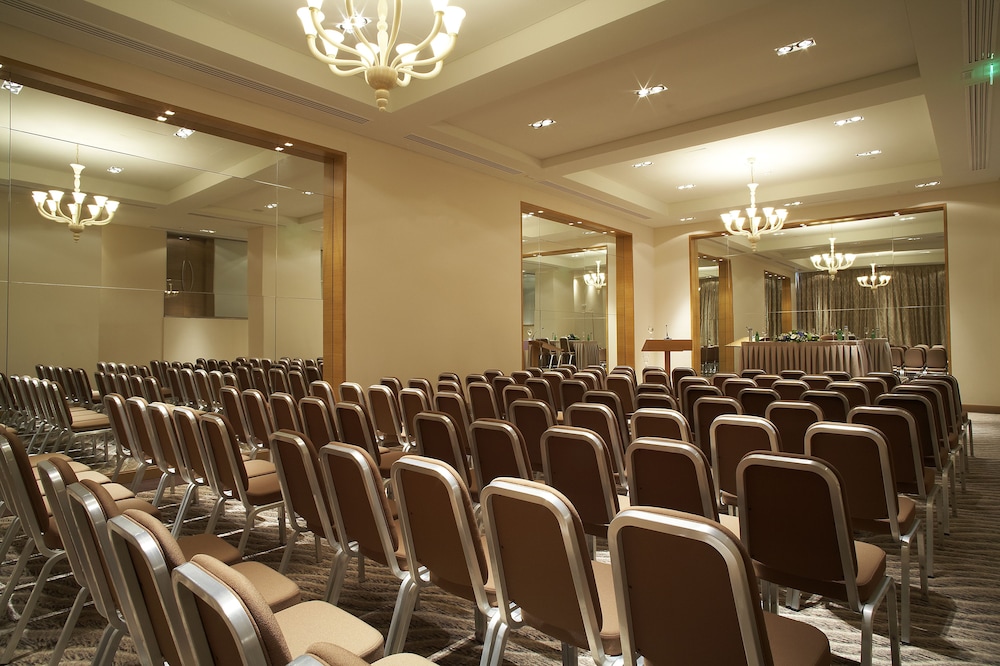 Galaxy Hotel Iraklio — Hotel building in Heraklion
