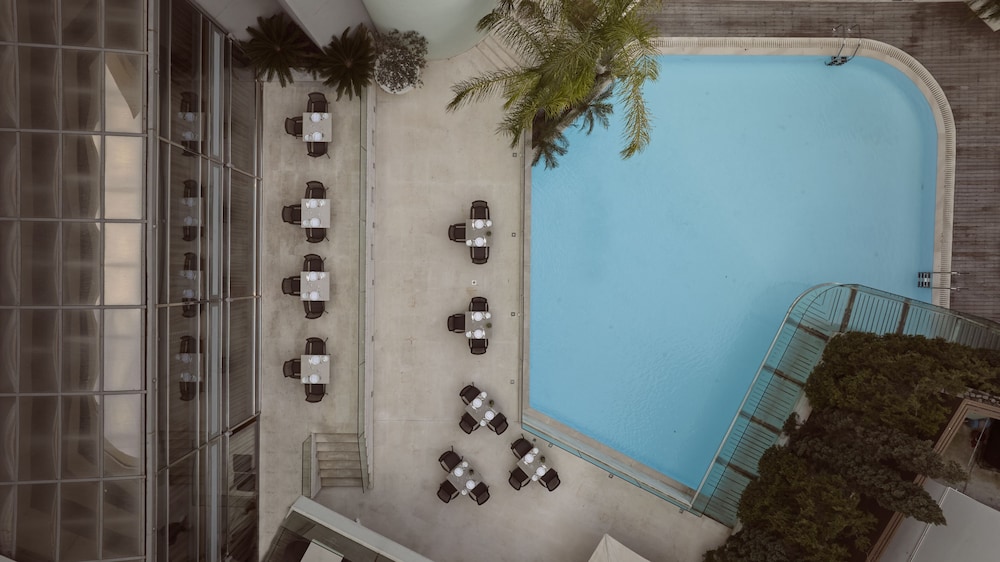 Galaxy Hotel Iraklio — Restaurant & bars in Heraklion